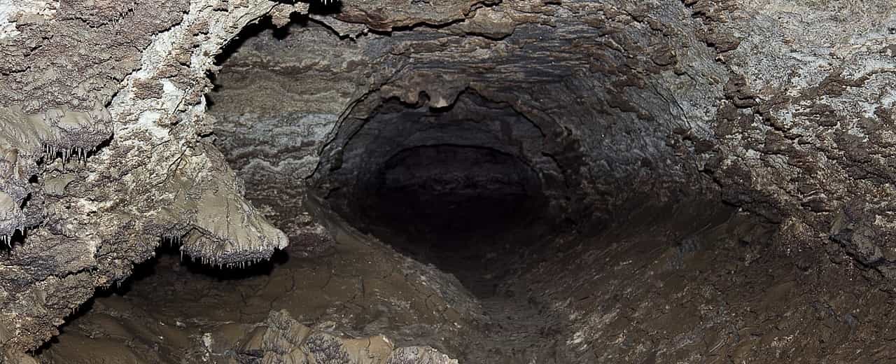 Печера "Попелюшка" - третя за довжиною ходів гіпсова печера в світі.
