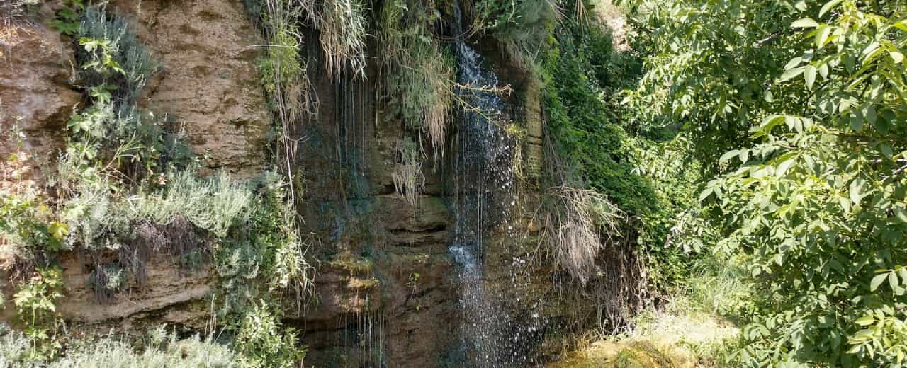 Водопад "Фонтанка" в одноименном населенном пункте возле Одессы.
