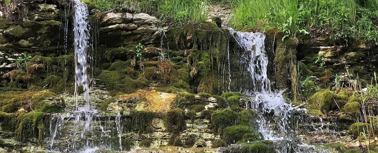 Водоспади біля руїн замку Трубецького - унікальні степові водоспади Херсонщини.