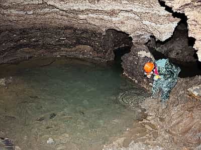 Cinderella appeared as a result of blasting operations in a gypsum quarry. Its size impresses even the most experienced speleologists. In karst cavities can be found up to 20 underground lakes and many galleries.