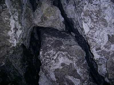 Млинки – гіпсова печера у Тернопільській області.