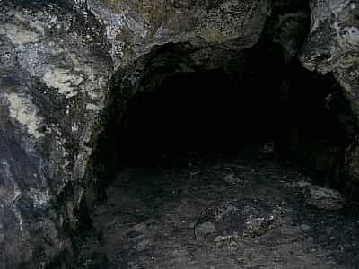 The Verteba cave is located near Bilche-Zolote village, Borschevsky district of Ternopil region.