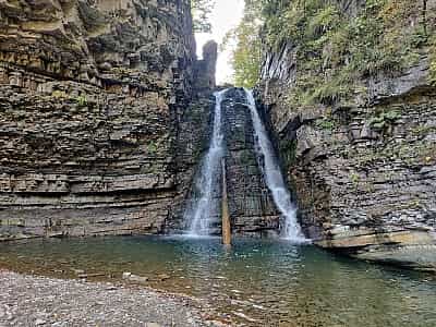 Bukhtyvetsky waterfall is located in the Ukrainian Carpathians, Ivano-Frankivsk region, Gorgany mountain range.