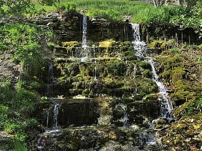 Waterfalls near the ruins of Trubetskoy Castle are unique steppe waterfalls of Kherson region.